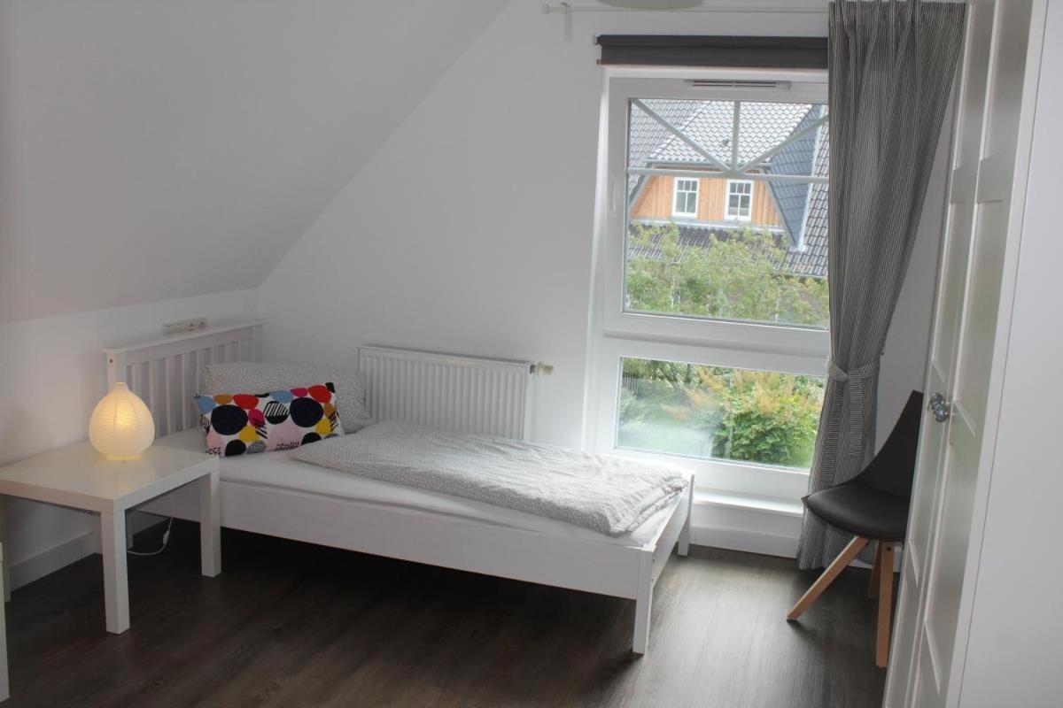 Ferienhaus De Niege Leive Born Extérieur photo
